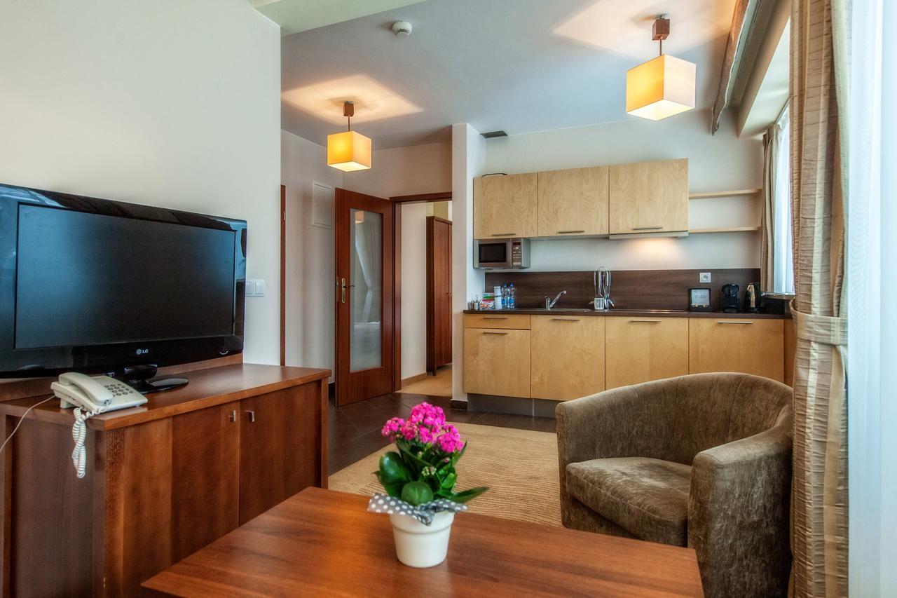 Hotel Murowanica 3*