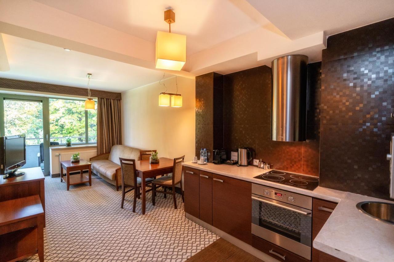 Hotel Murowanica 3*
