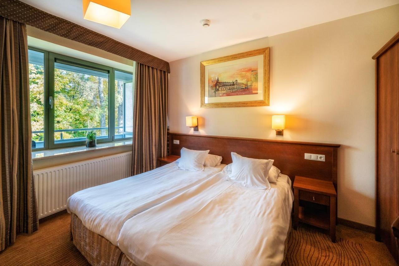 Hotel Murowanica 3*